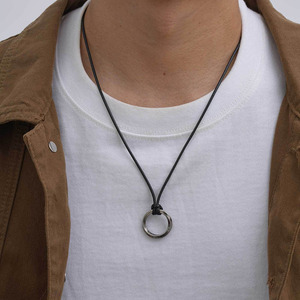 Nouveaux bijoux d'inspiration nordique à la mode hommes en acier inoxydable Viking Runes Mobius pendentif collier - Product Image 6