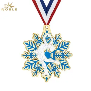 Badge de fleur de neige en métal de fabricant Noble, cadeau d'affaires, prix de sport, patinage, Logo personnalisé, trophée, médaille artisanale