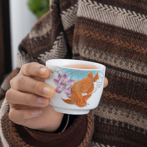 Service à thé en porcelaine blanche de style chinois Pu Yu, motif dragon doré, 4 pièces avec boîte cadeau, pour la maison et les cadeaux - Product Image 4