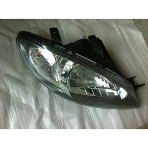 Ampoules halogènes 12V super lumineuses pour phares de Buick HRV, Chevrolet et Daewoo Excelle - Product Image 2