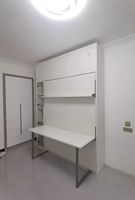 Lit d'hôtel extensible et peu encombrant avec fenêtre murale et armoire dissimulée - Mobilier de chambre moderne