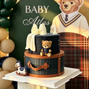 Decorazione per <span class=keywords><strong>Torta</strong></span> a Forma di Orsacchiotto in Maglione Blu Scuro Stile Britannico, Topper per <span class=keywords><strong>Torta</strong></span> di <span class=keywords><strong>Compleanno</strong></span> per Bambini - Product Image 1