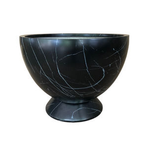 Maceta de fibra de vidrio texturizada lista para enviar con base de pedestal, acabado mármol, decorativa para jardín, patio, exterior. - Product Image 1