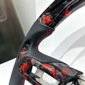 Volant de course en fibre de <span class=keywords><strong>carbone</strong></span> forgée, conçu sur mesure et fabriqué avec une élégance exquise, adapté aux voitures Ford Mustang GT. - Product Image 5