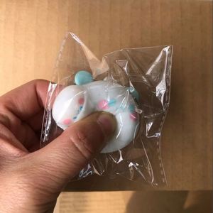 ของเล่นบีบแพนด้าขนาด 4.5 ซม. สุดน่ารัก ของขวัญใหม่แก้เครียดสำหรับเด็กและผู้ใหญ่ มีจำหน่ายราคาส่ง - Product Image 2