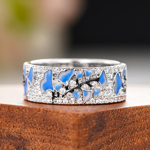 Anello Orchidea Iris per Donne, Gioiello da Dito Fresco e Vintage - Product Image 3