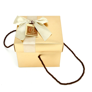 Luxury Gold Square Portable Mini Gold Gift Box Packing With Ribbon Corrugated Paper Corporate Gift Box with Bow Tie