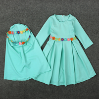 Nouvelle robe longue Abaya musulmane pour enfant avec broderies de fleurs mignonnes 2024 + Hijab, Abaya de prière islamique pour fille