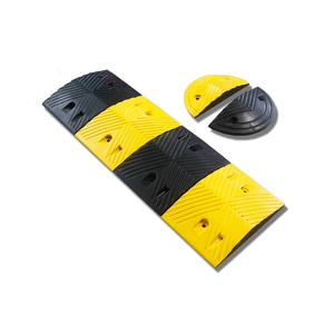Reductor de velocidad de caucho para silla de ruedas, zona de desaceleración en carretera, para camiones y coches, con cinta limitadora y amortiguador de impacto. - Product Image 1