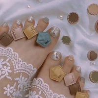 8 Buah Pemisah Kaki Silikon Bunga Daisy Desain Mutiara Menawan Bentuk Pembagi Kaki Salon Manikur Perawatan Pedikur Alat Seni Kuku