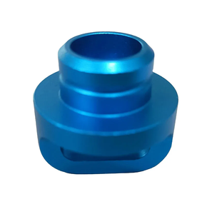 Conector de rosca escalonada de aluminio anodizado azul, mecanizado CNC personalizado, con ranura ovalada para piezas de automatización de motocicletas - Product Image 3