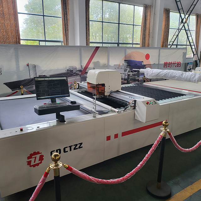 Fabric Cutting Machine Tool Fabric Sample Cutting Machine Automatic Cutting Fabric Machine