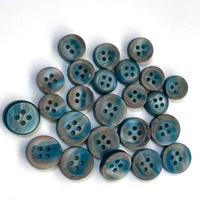 Boutons de chemise en résine à rayures arc-en-ciel personnalisés, adaptés à la couture sur des chemises pour hommes et femmes avec 4 trous.