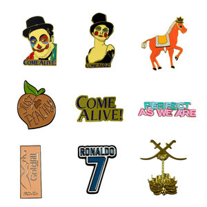Set de pines de solapa de aleación de zinc personalizados con temática variada: Artista de circo, Caballo, Jugador de fútbol americano, Colección de insignias esmaltadas - Product Image 1