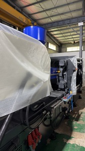 Machine de moulage par injection hydraulique horizontale compacte 250 tonnes, neuve, avec contrôle PLC, pompe, vis, servomoteur et boîte de vitesses, garantie 3 ans - Product Image 4