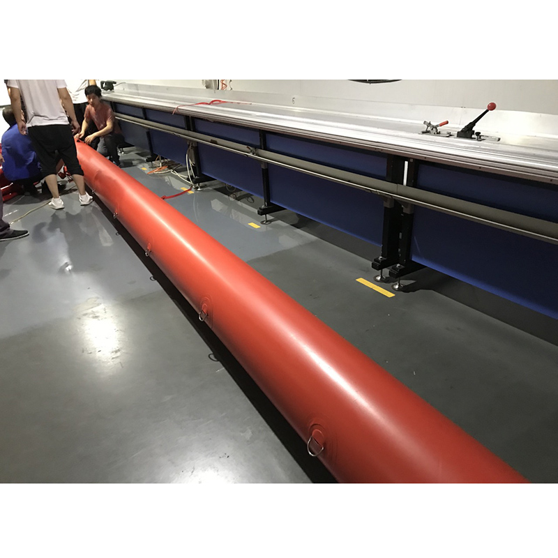 Надувная труба с водяным наполнением, барьеры для прожектора, бумба для жилых помещений, используемая в Бихаре для предотвращения прожектора