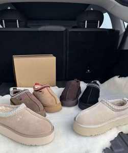 Pantuflas de Piel de Oveja de Alta Calidad OEM y ODM 2026, Marca UGGS, con Forro de Lana Integrado, Zapatos de Invierno para Mujer - Product Image 5