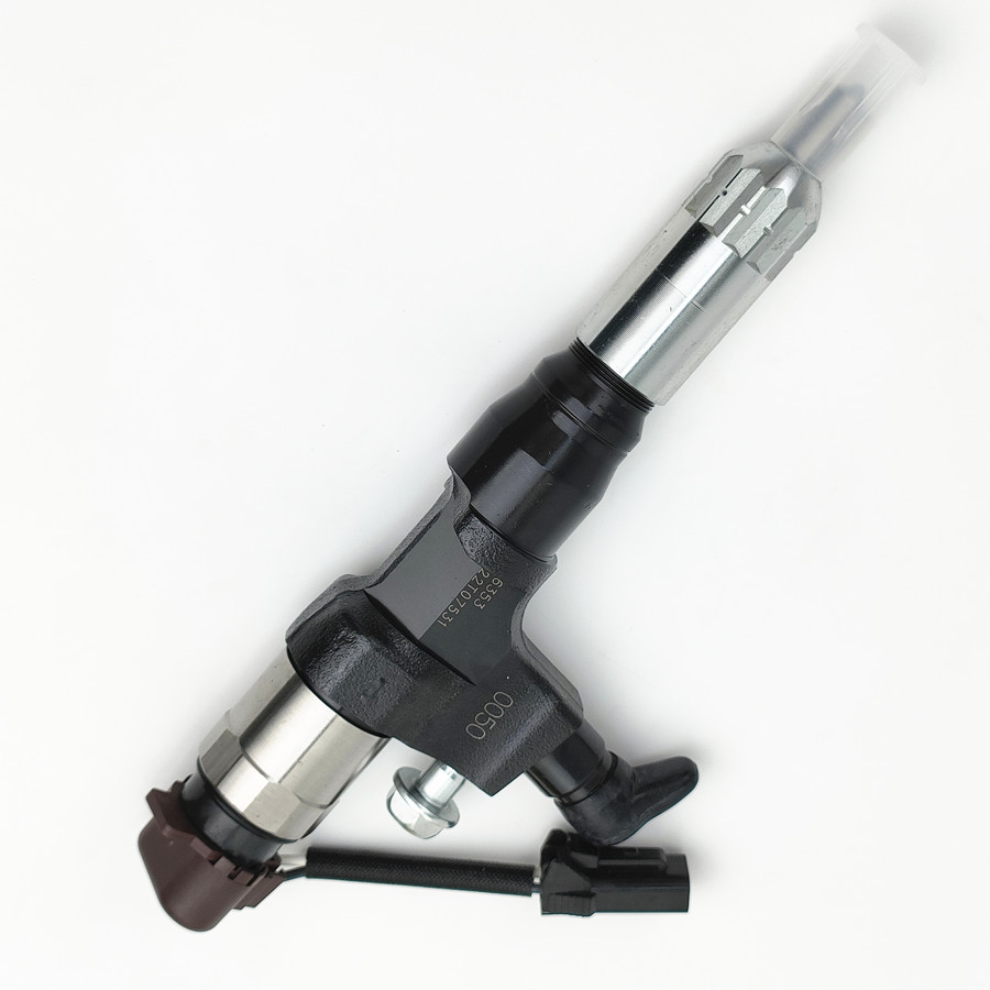 High Performance Diesel Injector 095000-6353 Common Rail Fuel Injetor 23670-E0050 for HINO J05E