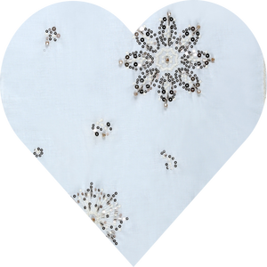 أغطية قطن مريحة: أرضية بيضاء ثلجية مع حبال زهرية مرتفعة بشكل أنيق قماش تطريز مخصص - Product Image 4