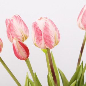 Ramo de Tulipanes Artificiales, 5 Tallos, Plástico Suave, Alta Simulación, Flores Decorativas de Primavera - Product Image 3