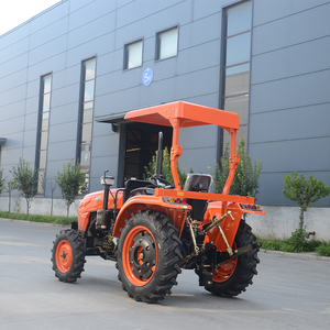 Nhật bản Màu Xanh Lá Cây Quân Đội Màu Máy Kéo Với Kết Thúc Trước Loader Và Ba Điểm Liên Kết - Product Image 6