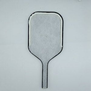 Raquette de pickleball en carbone 3K avec noyau en mousse personnalisé de 13 mm, homologuée PBCoR, entièrement personnalisable pour les équipes professionnelles - Product Image 4