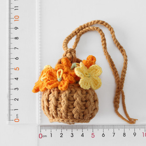 2025 cesta de flores de ganchillo Forget-me-not flores Mini cesta de flores decoración colgante de coche regalo BBF regalo para niñas - Product Image 5