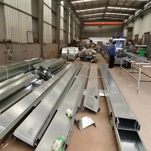 ऑस्ट्रेलिया मानक उच्च शक्ति जस्ती Purlins/Girts के साथ अपने ब्रिजिंग सामान