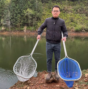 Épuisette de pêche à la mouche légère en acier inoxydable avec filet en HDPE ultra-résistant et design de cuillère épaissie - Product Image 1