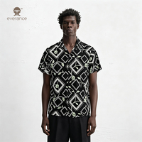 Chemise à motifs pour homme Midnight Vine, 70% polyester, noir et blanc, style cubain, chemise de plage estivale