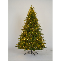 Großhandel PE Künstlicher Weihnachtsbaum Weihnachtstannenbaum Grün Faltbar Feiertagsdekoration Innen- und Außenbereich