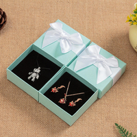Boîte cadeau personnalisée en gros, écologique, recyclable, avec doublure en éponge, pour anniversaire, fête, mariage, emballage de vêtements, blanche