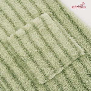 Robe de chambre épaisse pour femme Softextiles avec logo, en polaire corail douce et unie, peignoir d'hiver pour femme - Product Image 2