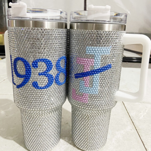 40oz tùy chỉnh Delta 1913 Fortitude Red Trắng tổ chức DST sorority Rhinestone thép không gỉ Bling uống cup Tumbler - Product Image 4