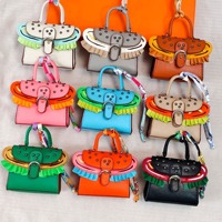 Porte-clés mignon en forme de mini-hamburger, porte-monnaie, étui pour écouteurs et rouge à lèvres avec motif géométrique en cuir