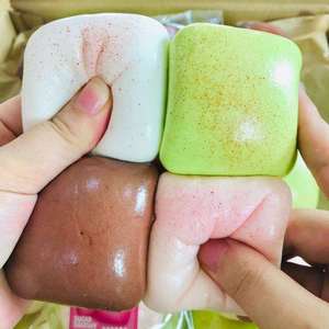 Jouets anti-stress Kawaii style japonais multi-formes en forme de pain, jouets mochi mignons et moelleux pour adultes et enfants unisexes - Product Image 4