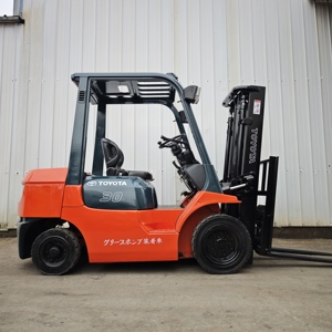 High Performance Used Toyota 3 Ton Diesel Forklift with Stable Lifting System for Cargo <b>Transportation</b> - Product Image 5