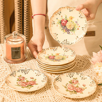 Assiettes à collation en céramique de style européen avec bordure dorée, design vintage de luxe léger – Plateaux à fruits créatifs, plats à dessert