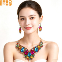 Parure de bijoux brillante 10 couleurs Europe et Amérique, collier et boucles d'oreilles en strass pour femme, idéal pour mariage, fête, concours, cadeau, en stock