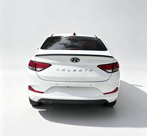 Hyundai Celesta 1.6L Automatica Benzina Berlina 2020 Usata in Ottime Condizioni per Famiglie e Pendolari - Disponibile all'Ingrosso - Product Image 5