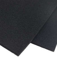 Filtre liquide en mousse à cellules ouvertes en polyester avec charbon actif, structure en nid d'abeille, efficacité de 25%, taille personnalisable de 3 à 50 mm