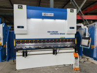 Presse plieuse de 4 mètres fournisseur boîte pliante presse plieuse
