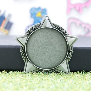 เหรียญรางวัลโลหะรูปดาวแบบกำหนดเองราคาถูกจากผู้ผลิตทองคำ สำหรับงานซับลิเมชั่นและริบบิ้น - Product Image 5