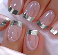 Fournitures pour ongles : Faux ongles à presser courts, simples, faits main, en plastique, couvrance totale, forme amande, style French Nude, avec pointes dorées, vente en gros, 24 pièces