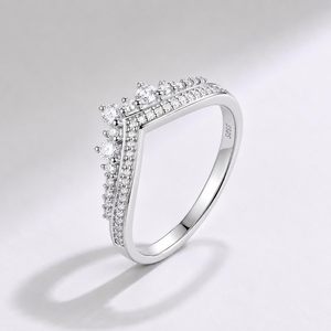 Bague de mariage en diamant de laboratoire Chevron 0,27 carats (0,27cttw) couleur D pureté VVS taille 3EX en argent S925, empilable, pour anniversaire ou éternité, pour femme - Product Image 3