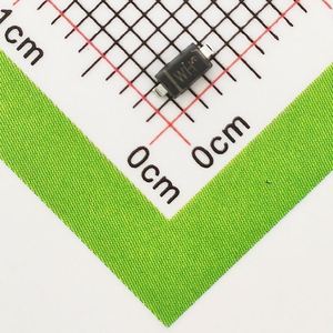 new original BZT52C12-VL SOD-123W Diodes Zener Diodes 500mW 12V 0.1uA - Product Image 1