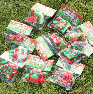 ของขวัญคริสต์มาสสุดน่ารัก ของเล่นบีบอัดรูปอุ้งเท้าแมว PVC สควิชชี่ บรรเทาความเครียด สำหรับเด็กและครอบครัว สำหรับเด็กผู้หญิง - Product Image 5