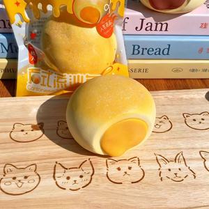 Juguete Blandito Hachimi Realista con Forma de Bollo de Lava Cantonés, Súper Húmedo y Suave para Aliviar el Estrés - Product Image 3
