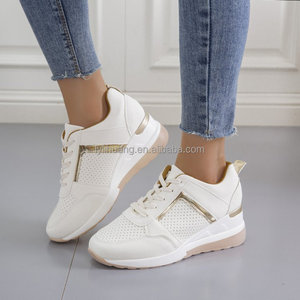 <span class=keywords><strong>Scarpe</strong></span> casual da donna <span class=keywords><strong>con</strong></span> <span class=keywords><strong>zeppa</strong></span> <span class=keywords><strong>con</strong></span> suola spessa nuove di grandi dimensioni <span class=keywords><strong>scarpe</strong></span> da ginnastica <span class=keywords><strong>stringate</strong></span> <span class=keywords><strong>scarpe</strong></span> da donna da passeggio in pelle PU - Product Image 3