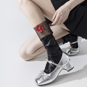 Calzini Metallizzati Lucidi da Donna a Metà Polpaccio, in Rete Trasparente con Ricamo Floreale e Balze, per Feste - Product Image 2